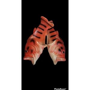 NWOT Fish Shoes Size 9.5/10 Unisex